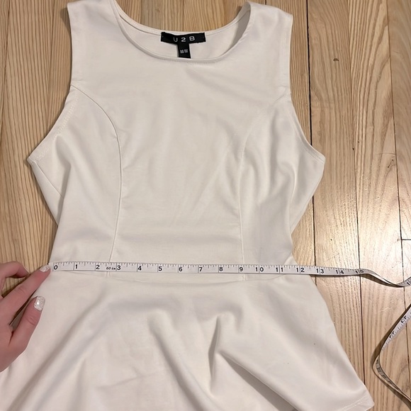 White peplum tank - Picture 4 of 4